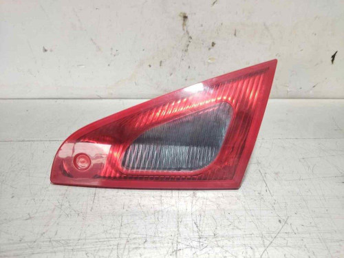 PILOTO TRASERO DERECHO INTERIOR MITSUBISHI COLT CZ3 BERL. 3 (Z30) 