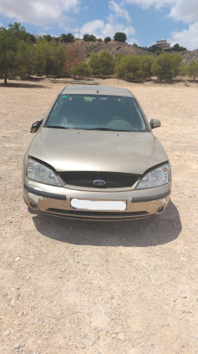 FORD MONDEO BERLINA (GE) — vehículo donante para recambios 