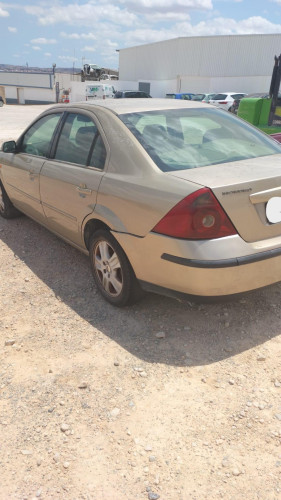FORD MONDEO BERLINA (GE) — vehículo donante para recambios 