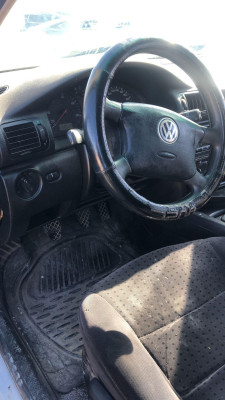 VOLKSWAGEN PASSAT BERLINA (3B2)