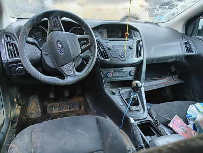 FORD FOCUS BERLINA (CEW)