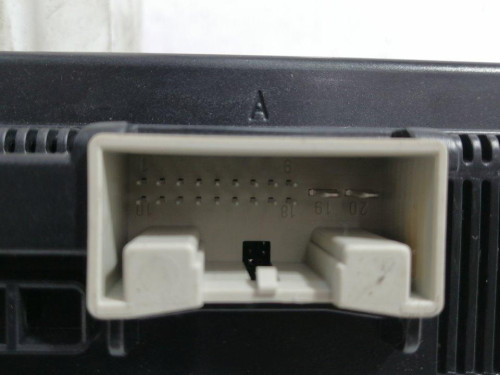  MANDO CLIMATIZADOR VOLKSWAGEN SCIROCCO (137) 