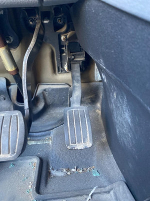 PEDAL ACELERADOR