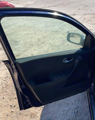 RENAULT MEGANE II CLASSIC BERLINA