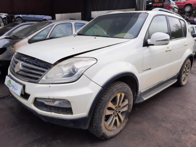 SSANGYONG REXTON W