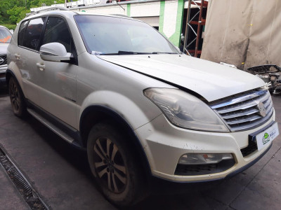 SSANGYONG REXTON W