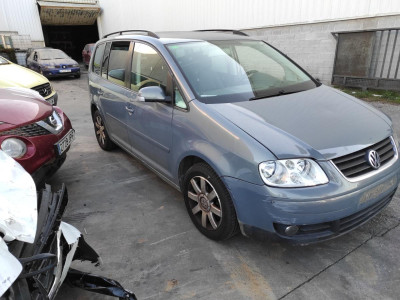 VOLKSWAGEN TOURAN (1T1)