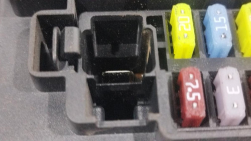  CAJA RELES / FUSIBLES, OPEL, CORSA D 