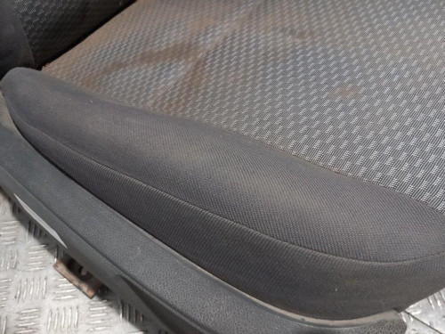  ASIENTO DELANTERO DERECHO 