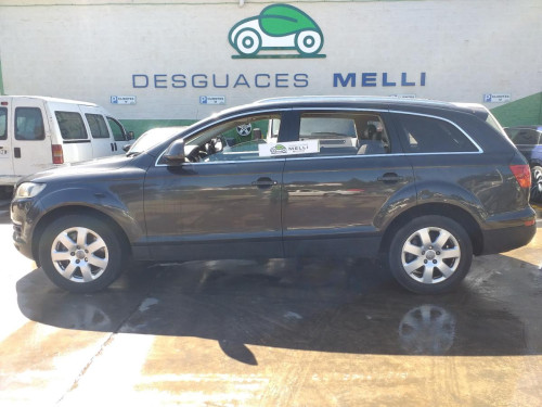 AUDI Q7 (4L) — vehículo donante para recambios 