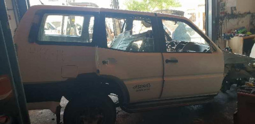  NISSAN TERRANO II (R20) 