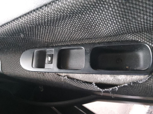 MANDO ELEVALUNAS DELANTERO DERECHO PEUGEOT 207 