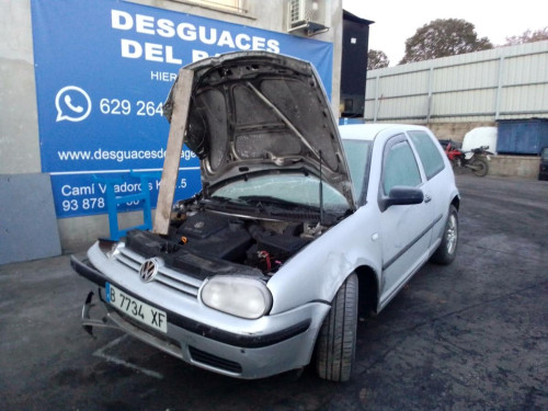 VOLKSWAGEN GOLF IV BERLINA (1J1)(10.1997) — vehículo donante para recambios 