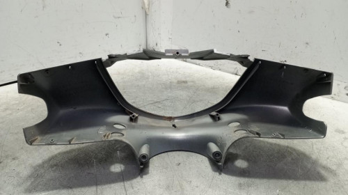 MOLDURAS DELANTERAS de segunda mano