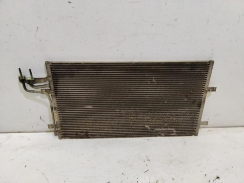 CONDENSADOR / RADIADOR AIRE ACONDICIONADO Ford FOCUS BERLINA (CAP) 