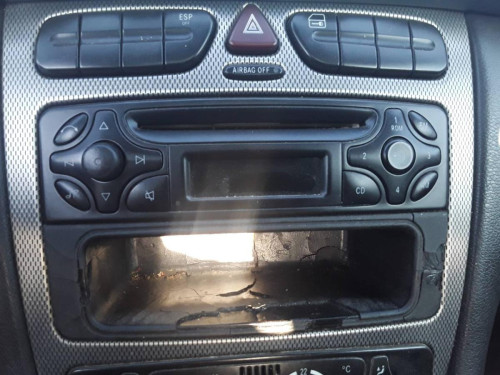SISTEMA AUDIO / RADIO CD Mercedes-Benz CLASE C (BM 203) SPORTCOUPE 