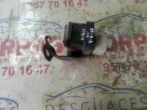  CAJA RELES / FUSIBLES TOYOTA AURIS (E15) 