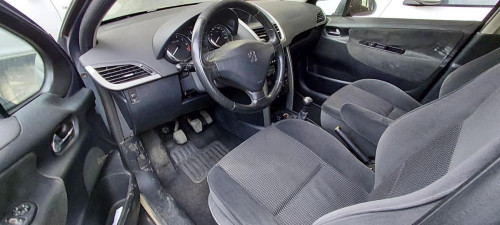 PEUGEOT 207 — автомобиль-донор на запчасти 