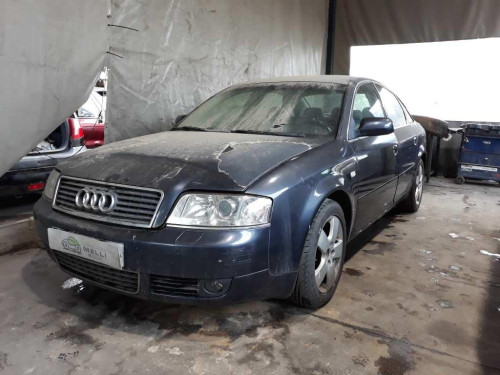  AUDI A6 BERLINA (4B2) 