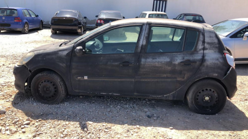 RENAULT CLIO III — автомобиль-донор на запчасти 