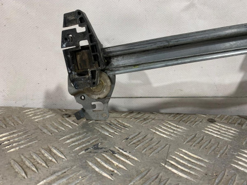  ELEVALUNAS DELANTERO IZQUIERDO 
