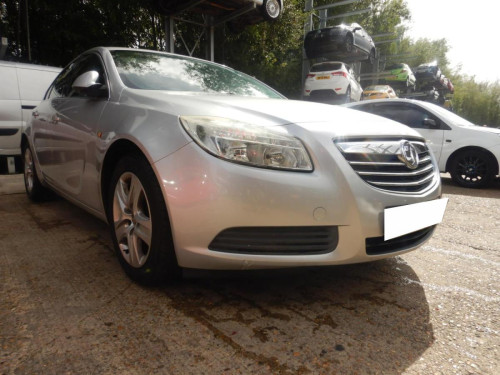  OPEL INSIGNIA BERLINA 
