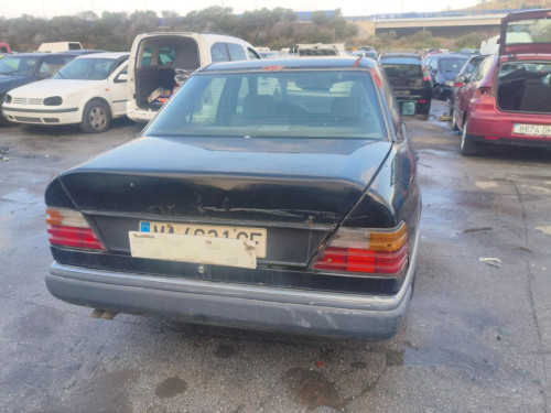  MERCEDES-BENZ CLASE 124 (BM 124) BERLINA 