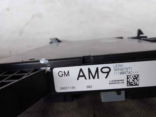 CAJA RELES / FUSIBLES OPEL ZAFIRA C TOURER 