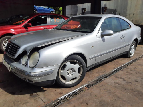  MERCEDES-BENZ CLK (BM 208) COUPE 
