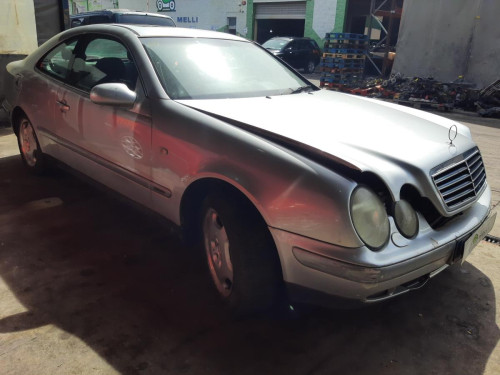  MERCEDES-BENZ CLK (BM 208) COUPE 