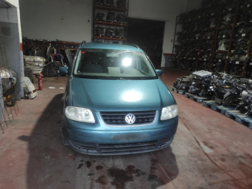 VOLKSWAGEN TOURAN (1T1) — vehículo donante para recambios 
