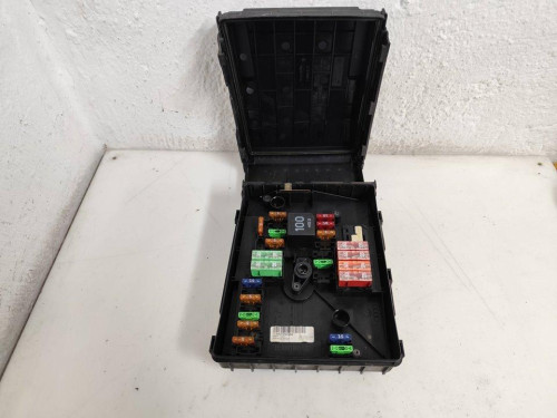CAJA RELES / FUSIBLES SKODA OCTAVIA BERLINA (1Z3) 