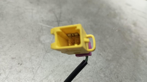 ENGANCHE CINTURON TRASERO IZQUIERDO Opel VECTRA C BERLINA 