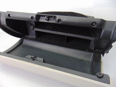 GUANTERA, MERCEDES-BENZ, CLASE A (BM 169)