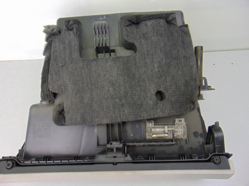  GUANTERA, MERCEDES-BENZ, CLASE A (BM 169) 