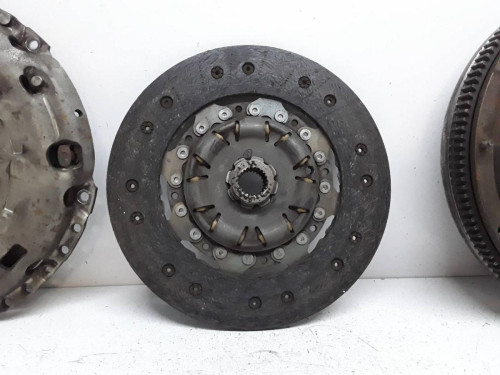 KIT EMBRAGUE AUDI A3 (8P1) 