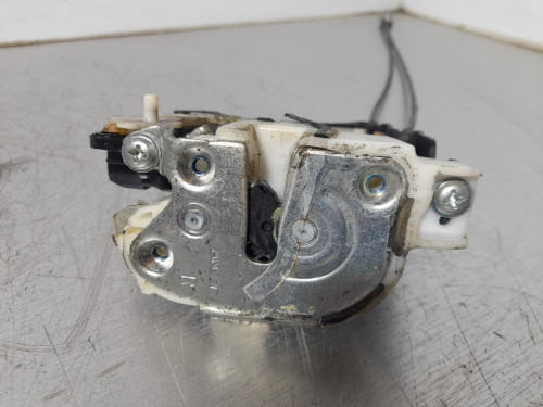 CERRADURA PUERTA TRASERA DERECHA MITSUBISHI LANCER BERLINA (CY0) 