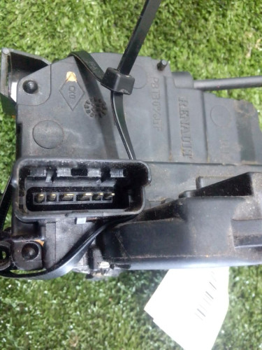 CERRADURA PUERTA DELANTERA DERECHA 