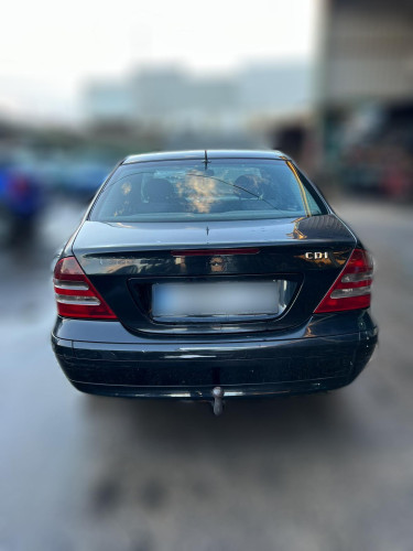 MERCEDES-BENZ CLASE C (BM 203) BERLINA de segunda mano