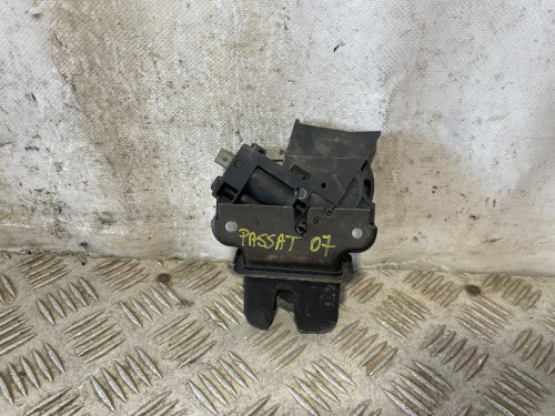CERRADURA MALETERO / PORTON 