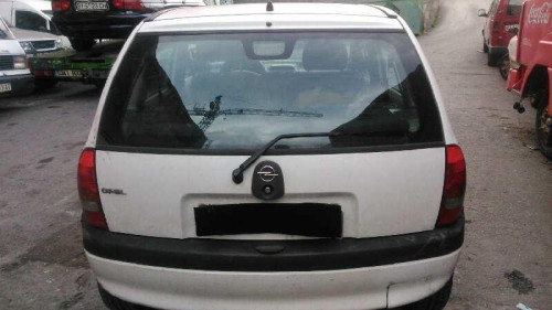  OPEL CORSA B 