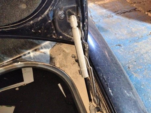 AMORTIGUADORES MALETERO / PORTON VOLKSWAGEN PASSAT BERLINA (3B2) 