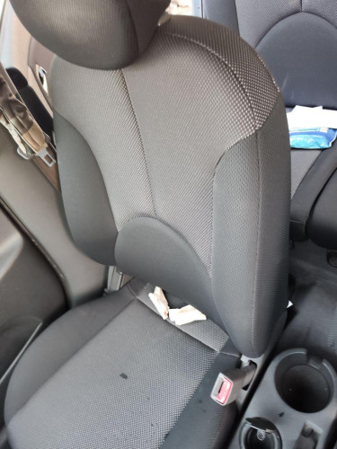 ASIENTO DELANTERO DERECHO KIA RIO (JB) 