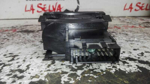 MANDO LUCES Ford FOCUS BERLINA (CB4) 