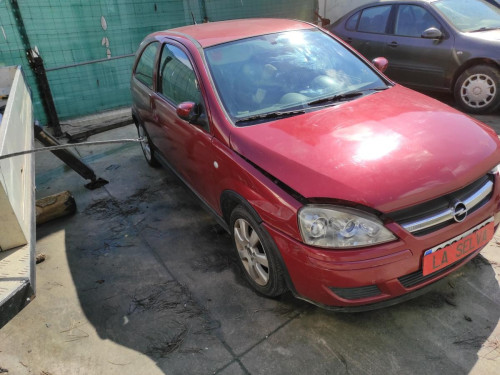 OPEL CORSA C — автомобиль-донор на запчасти 