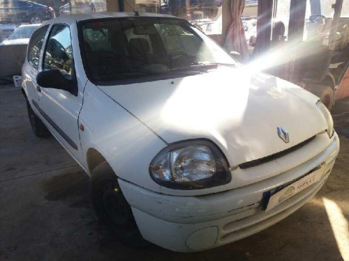 RENAULT CLIO II FASE I (B/CB0) — автомобиль-донор на запчасти 
