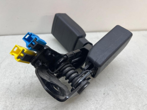 ENGANCHE CINTURON CENTRAL Mercedes-Benz CLASE CLA (BM 117) 