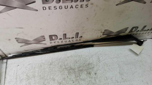 BRAZO LIMPIA DELANTERO DERECHO Toyota HILUX (KUN) 