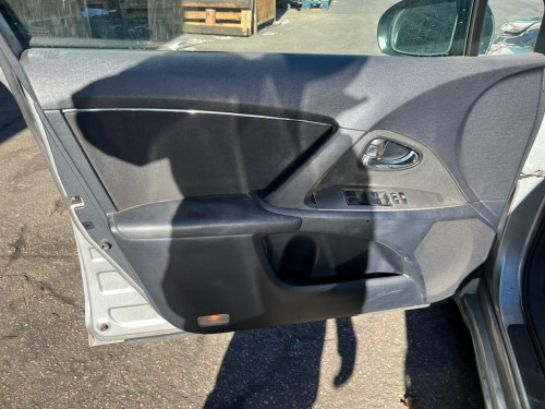  TOYOTA AVENSIS CROSS SPORT (T27) 