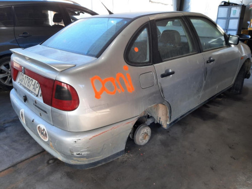  SEAT CORDOBA BERLINA (6K2) 